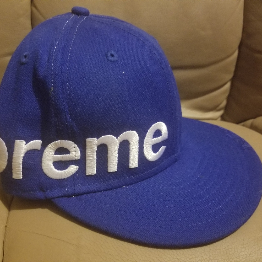 Supreme new era size 7 5/8